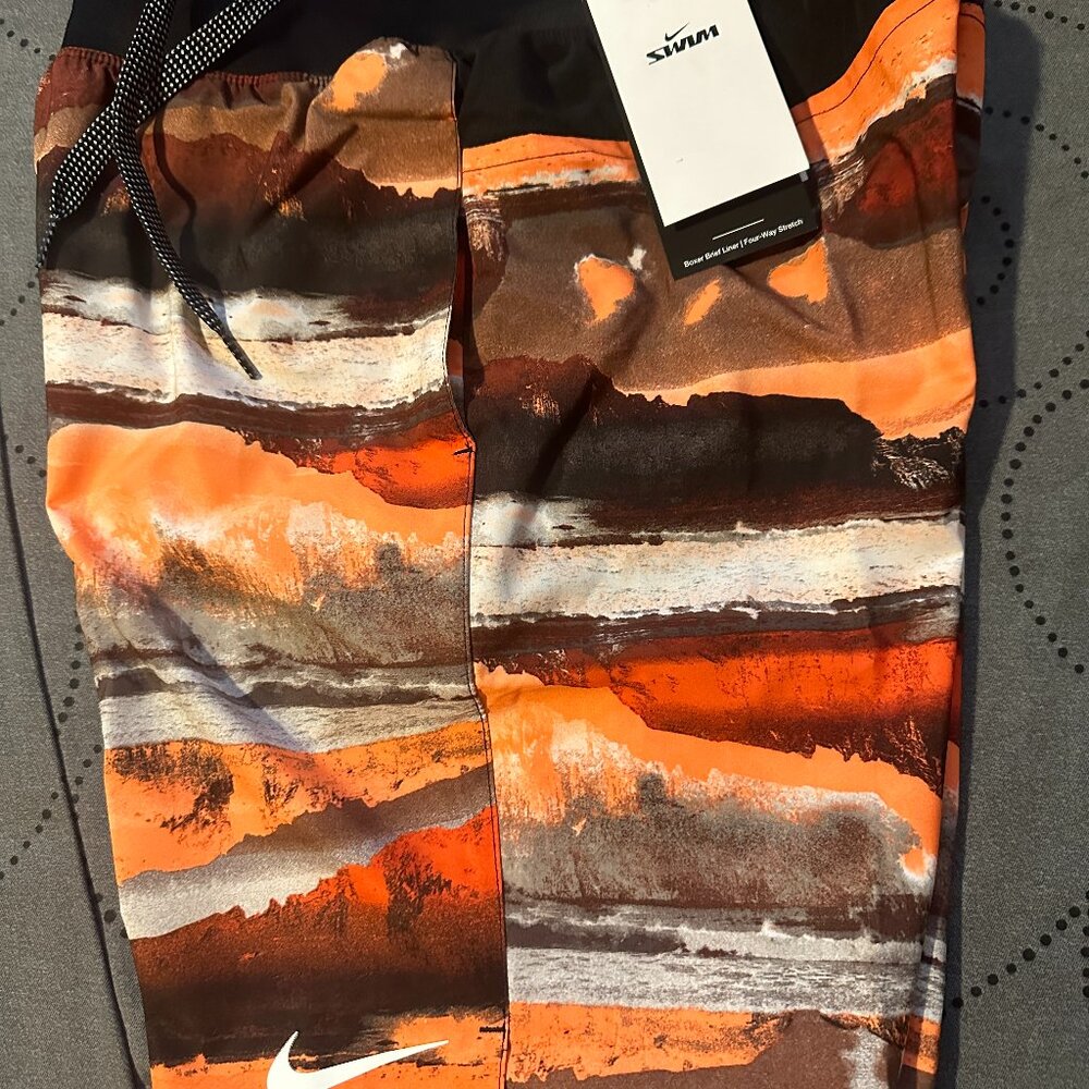NIKE SWIMMING MULTICOLOR SHORTS BOXER LAYER BUILT IN SIZE S MEN NWT $66.00
